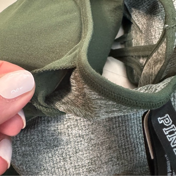 ✨3/$20✨ PINK Victoria's Secret Seamless Lightly Lined Racerback Sport Bra Small - Picture 5 of 8